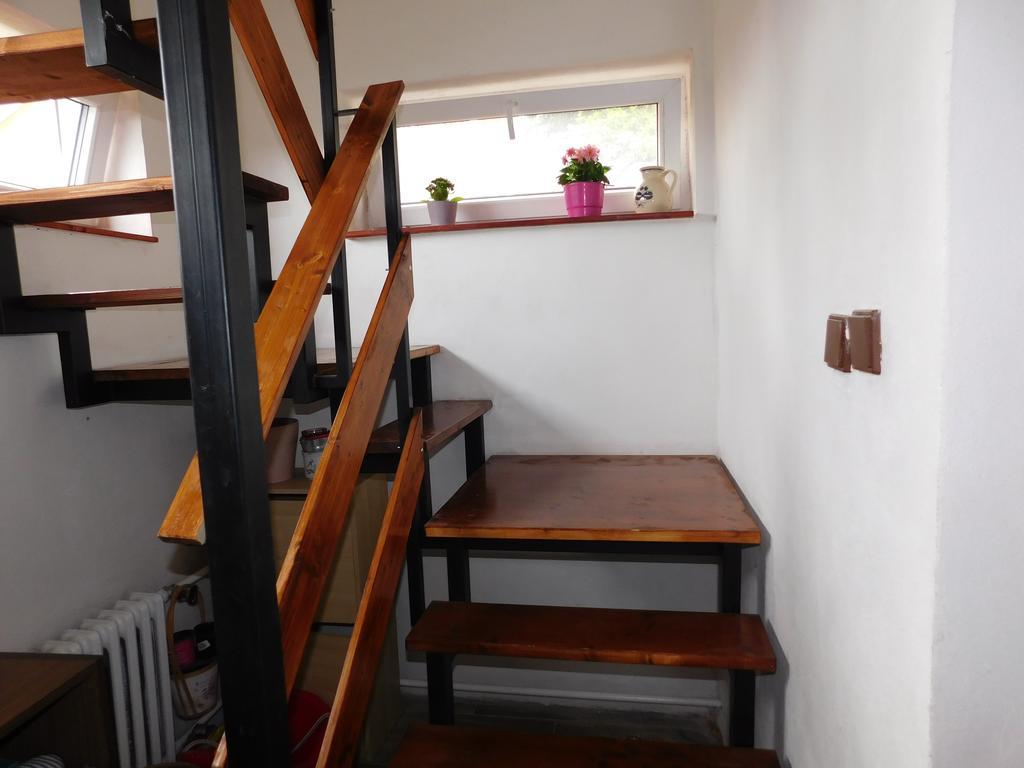 Zbraslav Apartment *